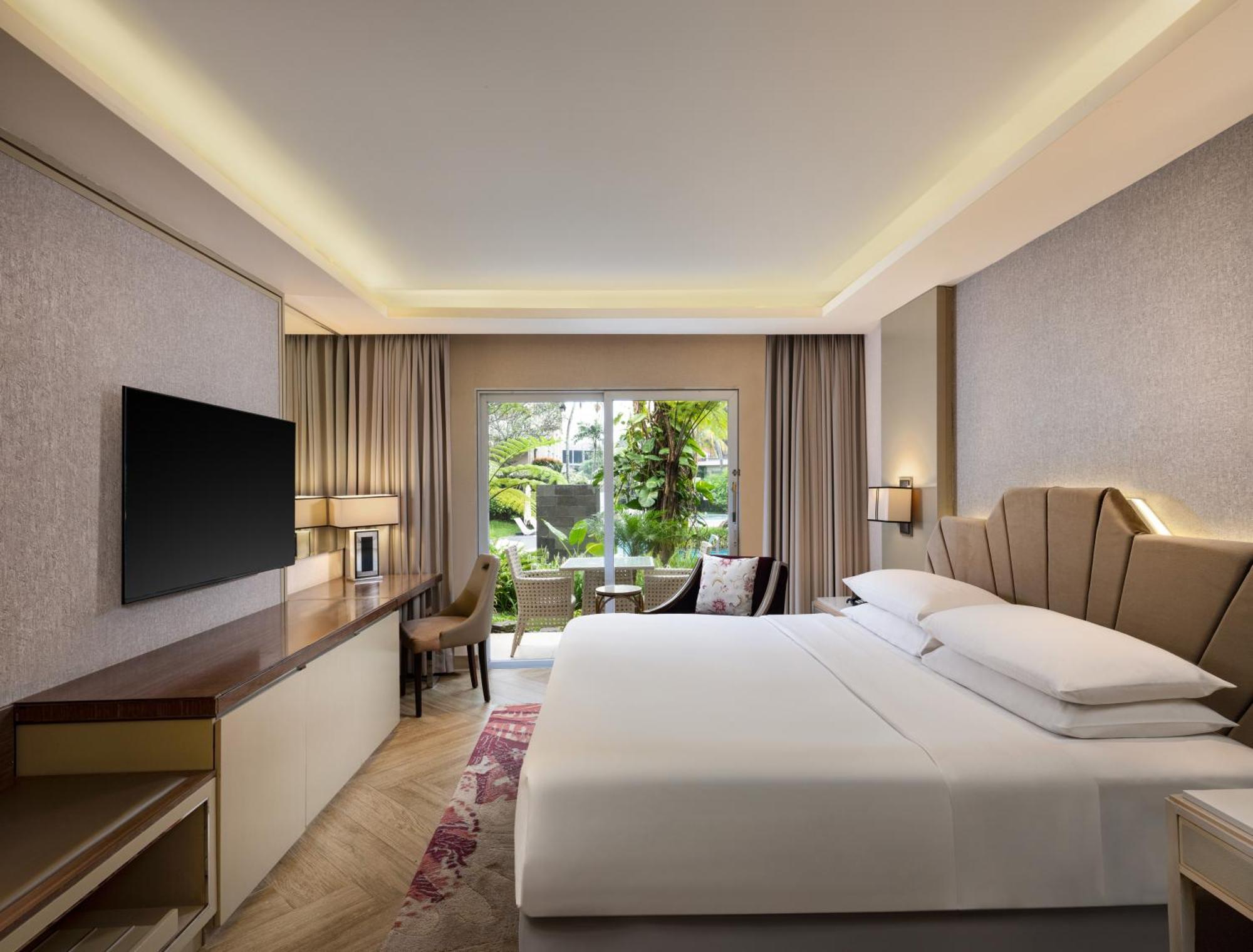 Sheraton Bandung Hotel & Towers Exterior foto